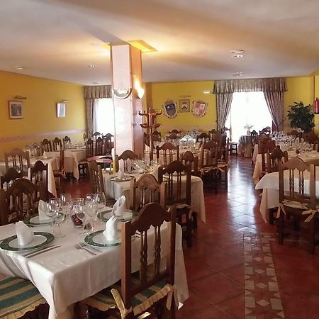 Hostal-Restaurante San Antolin Тордесильяс Экстерьер фото