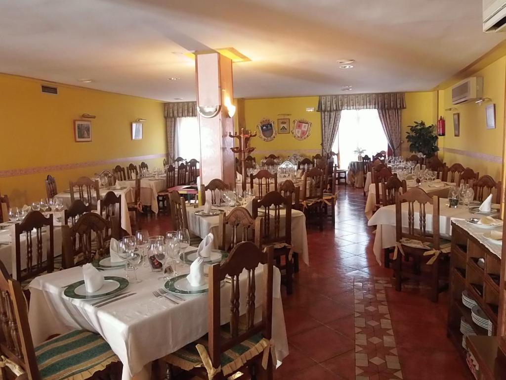 Hostal-Restaurante San Antolin Тордесильяс Экстерьер фото