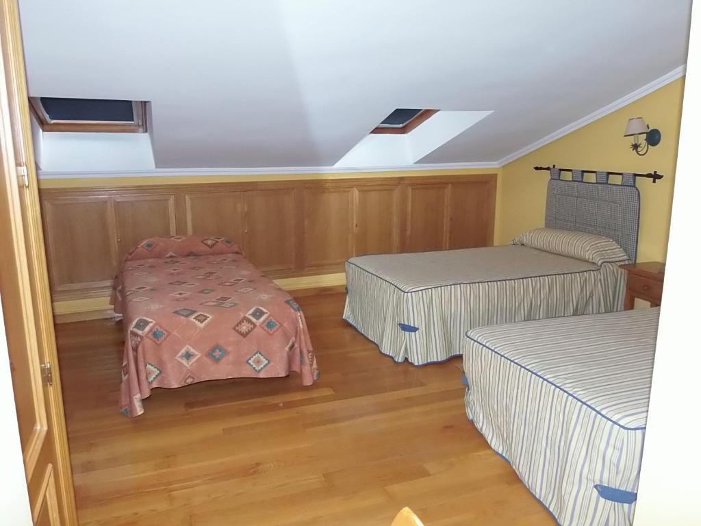 Hostal-Restaurante San Antolin Тордесильяс Экстерьер фото